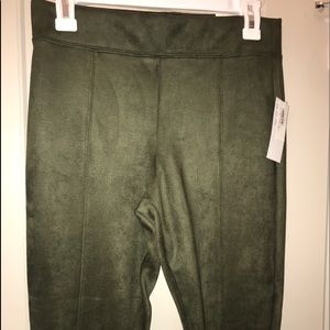 Old Navy Women’s Stevie Velvet Leggings